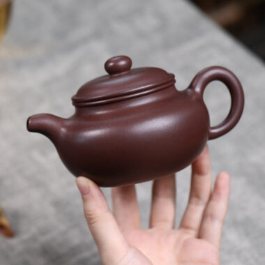 Full Handmade Yixing Zisha Teapot [Fanggu Pot] (Zi Ni – 270ml)