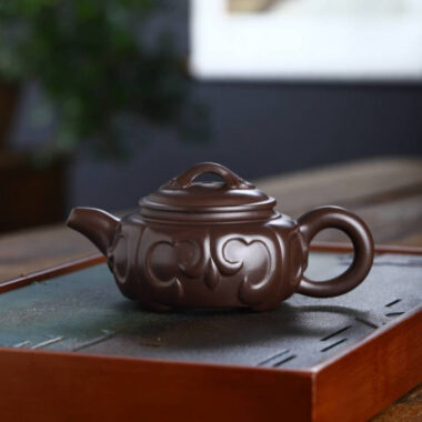 Full Handmade Yixing Zisha Teapot [Ruyi Pot] (Lao Zi Ni – 175ml)
