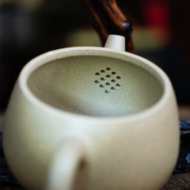 Full Handmade Yixing Zisha Teapot [Hanwa Pot] (Qing Duan Ni – 240ml)
