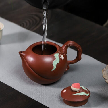 Full Handmade Yixing Zisha Teapot [Luye Shoutao] (Hong Pi Long – 280ml)