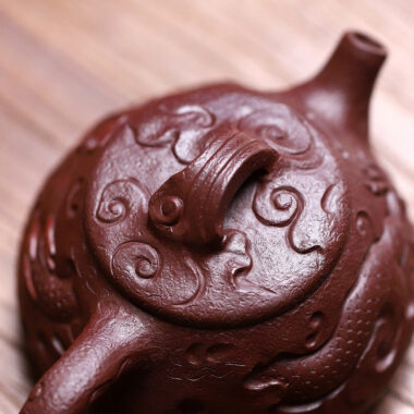 Yixing Zisha Teapot [Dragon Gong Chun Shi Piao] (Zi Ni Firewood Firing – 150ml)