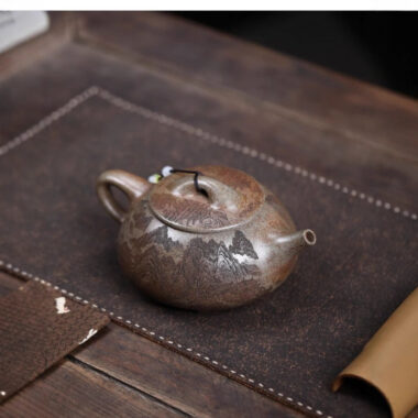 Yixing Zisha Teapot [Guanshan Jingzhou Shi Piao] (Chenxiang Ni Firewood Firing – 580ml)