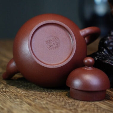 Full Handmade Yixing Zisha Teapot [Si Ting Pot] (Di Cao Qing – 120ml)