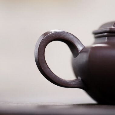 Yixing Zisha Teapot [Liufang Fanggu] (Zi Ni – 200ml)