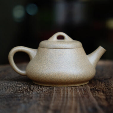 Full Handmade Yixing Zisha Teapot [Xin Piao Pot] (Qing Duan Ni – 180ml)