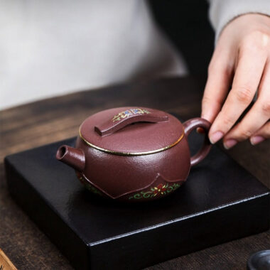 Full Handmade Yixing Zisha Teapot [Bamboo Lotus] (30 Mu Zi Ni – 170ml)