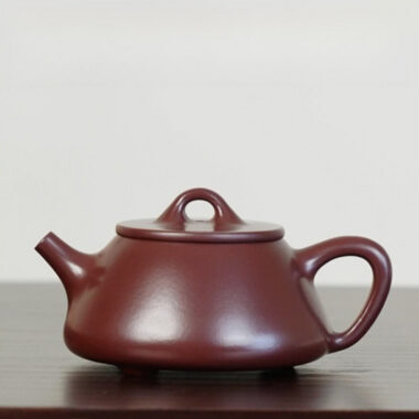 Full Handmade Yixing Zisha Teapot [Ping Gai Shi Piao Pot] (Zi Zhu Ni – 170ml)