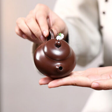 Yixing Zisha Teapot [Mini Wendan] (Zi Ni – 130ml)