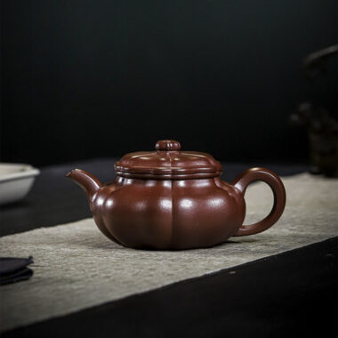Full Handmade Yixing Zisha Teapot [Siji Ruyi] (Jin Sha Zi Ni – 190ml)
