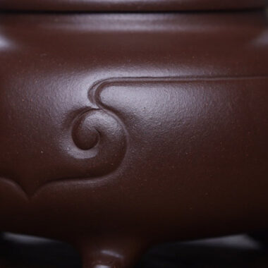 Full Handmade Yixing Zisha Teapot [Sanzu Ruyi Pot] (Zi Ni – 400ml)