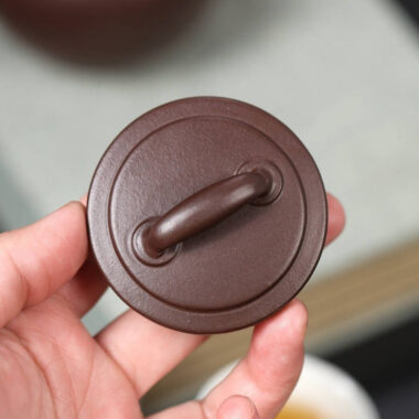 Full Handmade Yixing Zisha Teapot [Hong Fu Pot] (Zi Ni – 270ml)