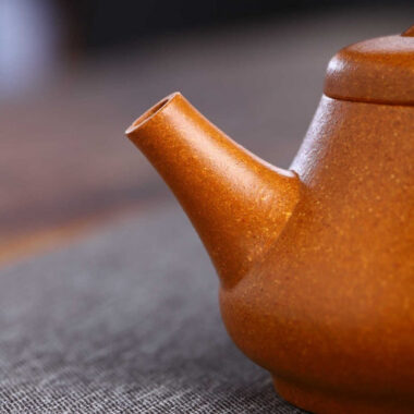 Full Handmade Yixing Zisha Teapot [Xin Piao Pot] (Wucai Lao Duan Ni – 200ml)