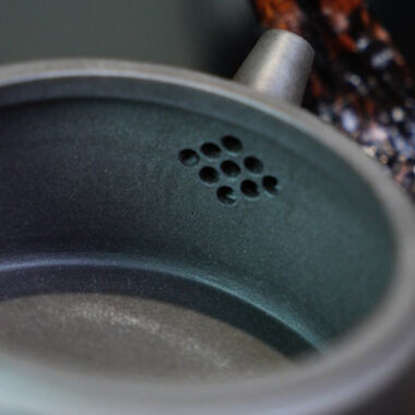 Full Handmade Yixing Zisha Teapot [Hanwa Pot] (Qinghui Ni – 180ml)