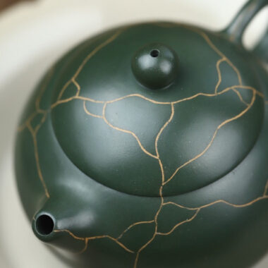 Full Handmade Yixing Zisha Teapot [Bing Wen Wendan Pot] (Minguo Lu Ni- 210ml)