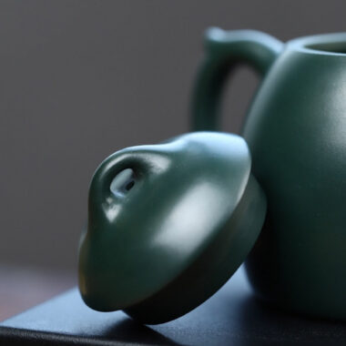 Full Handmade Yixing Zisha Teapot [Qin Quan Pot] (Lu Ni – 170ml)