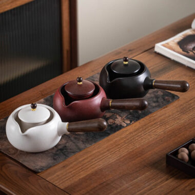 Retro Ceramic Direct Fire Teapot [Jing Hong Side Handle Pot] 700ml