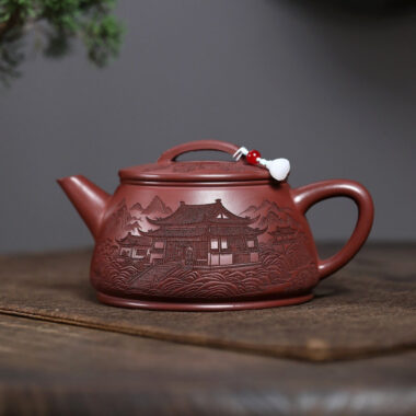 Yixing Zisha Teapot [Guan Jing Hanwa] (Hong Pi Long – 640ml)