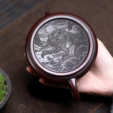 Yixing Zisha Teapot [Dragon Shi Piao] (Tie Xue Hong Sha – 320ml)