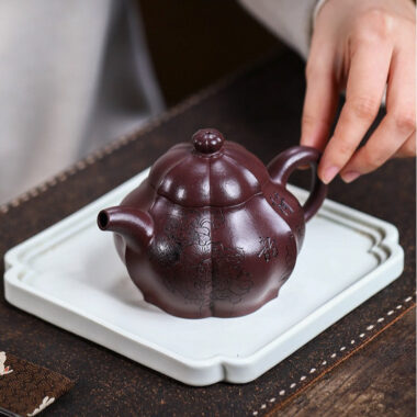 Full Handmade Yixing Zisha Teapot [He Yun] (Zi Ni – 250ml)