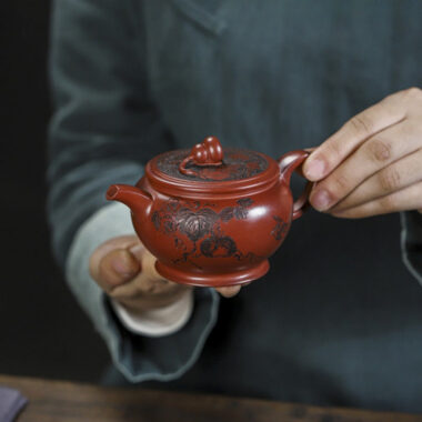 Full Handmade Yixing Zisha Teapot [Good Fortune] (Long Xue Sha – 200ml)