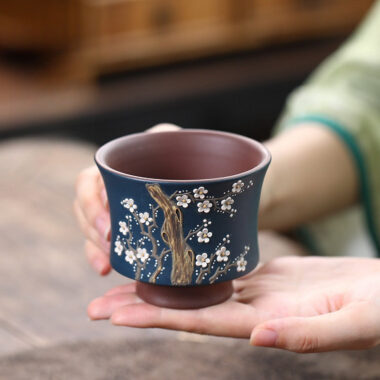Handmade Yixing Zisha Master Tea Cup [Bi-color Plum Blossom] 180ml