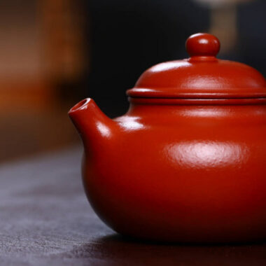 Full Handmade Yixing Zisha Teapot [Rong Tian Pot] (Xiao Mei Yao Zhu Ni – 200ml)