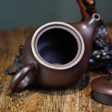 Full Handmade Yixing Zisha Teapot [Yandou Pot] (Lao Zi Ni – 180ml)