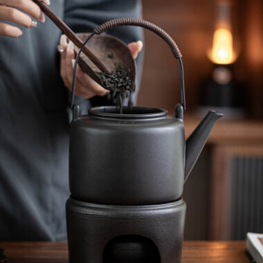 Retro Ceramic Direct Fire Teapot [Tiliang Han Yun Pot] 700ml