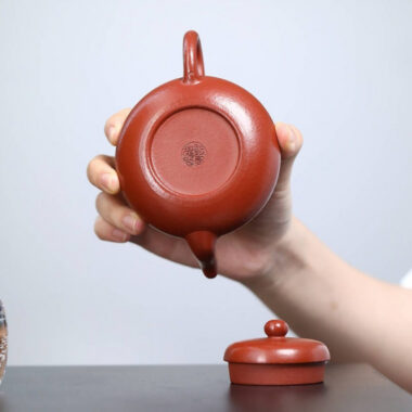 Full Handmade Yixing Zisha Teapot [Junde Pot] (Xiao Meiyao Zhu Ni – 180ml)