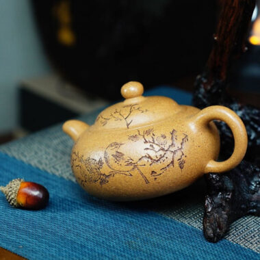 Full Handmade Yixing Zisha Teapot [Yuan Zhu Pot] (Wucai Lao Duan Ni – 220ml)