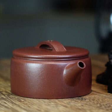 Full Handmade Yixing Zisha Teapot [Hanwa Pot] (Di Cao Qing – 110ml)