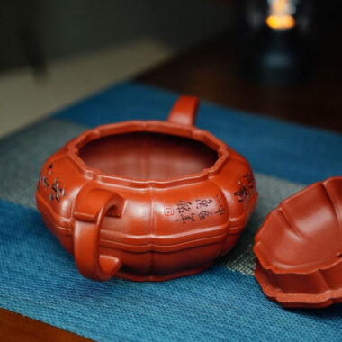 Full Handmade Yixing Zisha Teapot [Yudai Pot] (Zhu Ni – 360ml)