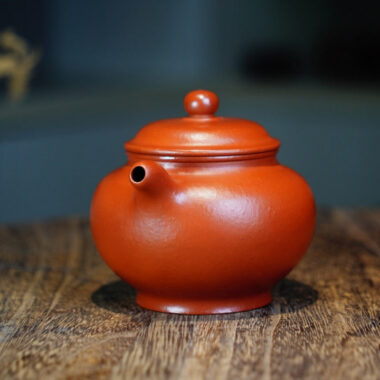 Full Handmade Yixing Zisha Teapot [Duo Zhi Pot] (Zhao Zhuang Zhu Ni – 250ml)