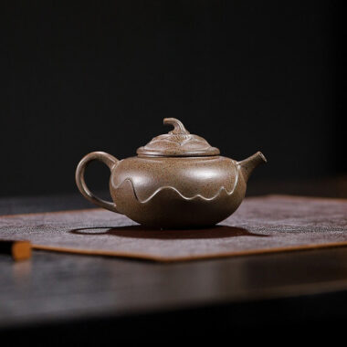 Yixing Zisha Teapot [Ping Ting Pot] (Long Bei Qing Firewood Fired – 190ml)