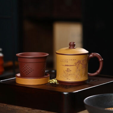 Yixing Zisha Tea Mug with Filter [Song Ting Wan Cui] (Zi Ni / Huangjin Duan Ni – 390ml)