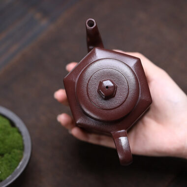 Yixing Zisha Teapot [Liufang Gongdeng] (Zi Ni – 300ml)