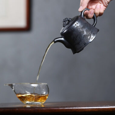 Yixing Zisha Teapot [Mountain Jinzhong] (Shi Huang – 310ml)