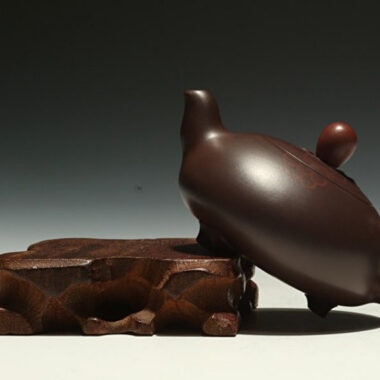 Full Handmade Yixing Zisha Teapot [Squirrel Pot] (Lao Zi Ni – 120/150ml)