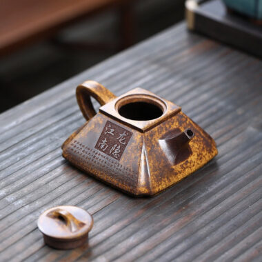 Yixing Zisha Teapot [Sifang Chou Jiao] (Longgu Jin Sha – 320ml)