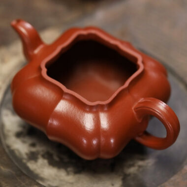 Full Handmade Yixing Zisha Teapot [Jin Nang Chuan Lu Pot] (Dahongpao – 190/280ml)