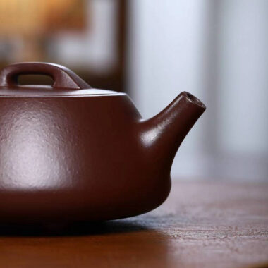 Full Handmade Yixing Zisha Teapot [Shi Piao Pot] (Zi Ni – 180ml)