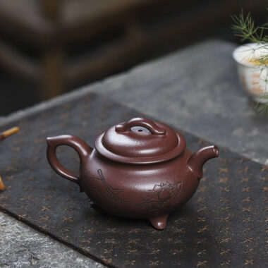 Full Handmade Yixing Zisha Teapot [Enze Wan Wu] (Zi Ni – 190ml)