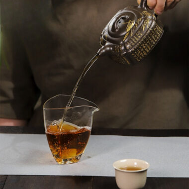 Full Handmade Yixing Zisha Teapot [Chou Jiao Zhu Gu] (Feicui Qing Zi Ni – 300ml)