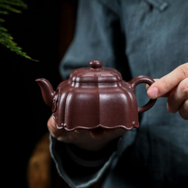 Full Handmade Yixing Zisha Teapot [Feiling] (Zi Ni – 180ml)