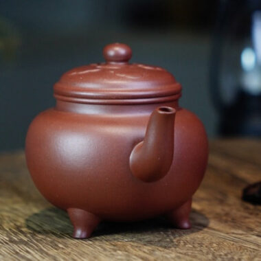 Full Handmade Yixing Zisha Teapot [Dabin Ruyi] (Di Cao Qing  – 200ml)