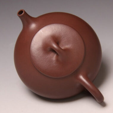 Full Handmade Yixing Zisha Teapot [Jingzhou Shi Piao Pot] (Zi Ni – 370ml)