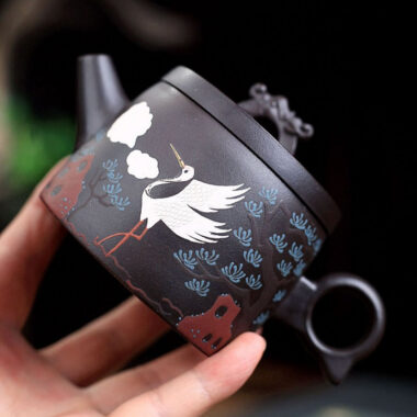 Yixing Zisha Teapot [Auspicious Crane] (Hei Ni – 190ml)