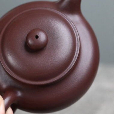 Full Handmade Yixing Zisha Teapot [Fanggu Pot] (Zi Ni – 270ml)