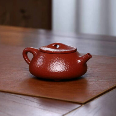 Full Handmade Yixing Zisha Teapot [Jingzhou Shi Piao Pot] (Dahongpao – 220ml)
