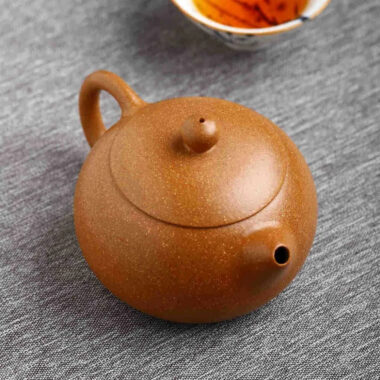 Full Handmade Yixing Zisha Teapot [Xishi Pot] (Jiang Po Ni – 220ml)